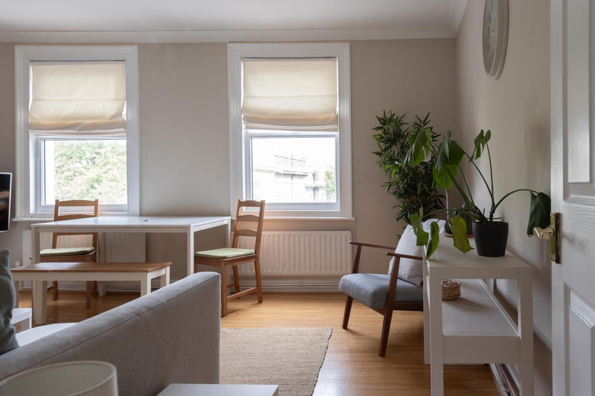 Modernised Apartments 1 And 2 Bedrooms Option Terrace And Balcony High Street London Exterior foto